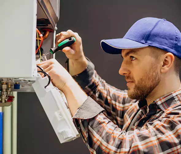 Expert Plumber for Tankless Water Heater Maintenance in Kings Park, NY: Schedule Professional Maintenance Services with Us